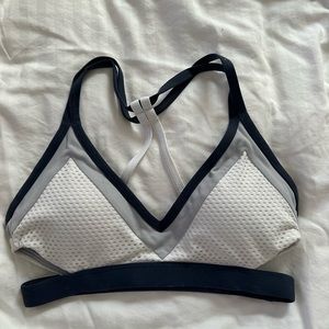 Lorna Jane Cut Out Sports Bra